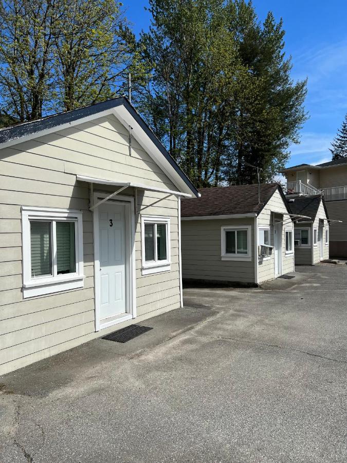 Lake Errock Motel Harrison Mills Exterior photo
